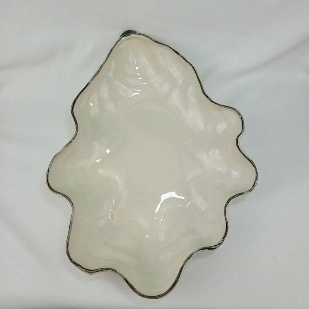 Pottery Barn Under the Sea Clam Shell Serving Bowl Cream Ceramic Coastal Decor